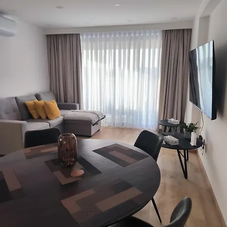 Daire 2 Bedroom Brand New Mc Kenzie 2 Minute To The Mc Kenzie *