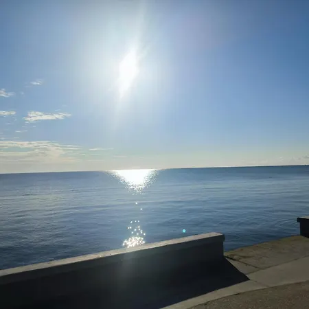 2 Bedroom Brand New Mc Kenzie 2 Minute To The Mc Kenzie לרנקה