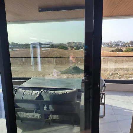 2 Bedroom Brand New Mc Kenzie 2 Minute To The Mc Kenzie * Larnaca