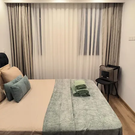 2 Bedroom Brand New Mc Kenzie 2 Minute To The Mc Kenzie