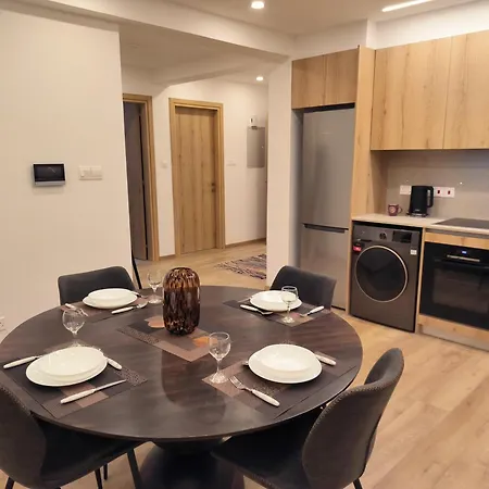 2 Bedroom Brand New Mc Kenzie 2 Minute To The Mc Kenzie 아파트 라르나카